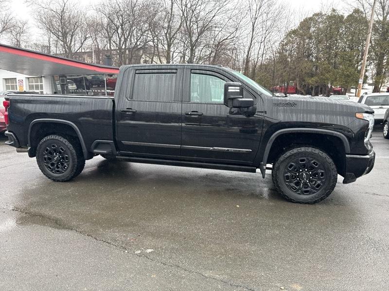 Chevrolet Silverado 2500HD High Country Crew Cab Short Box 4WD 2024