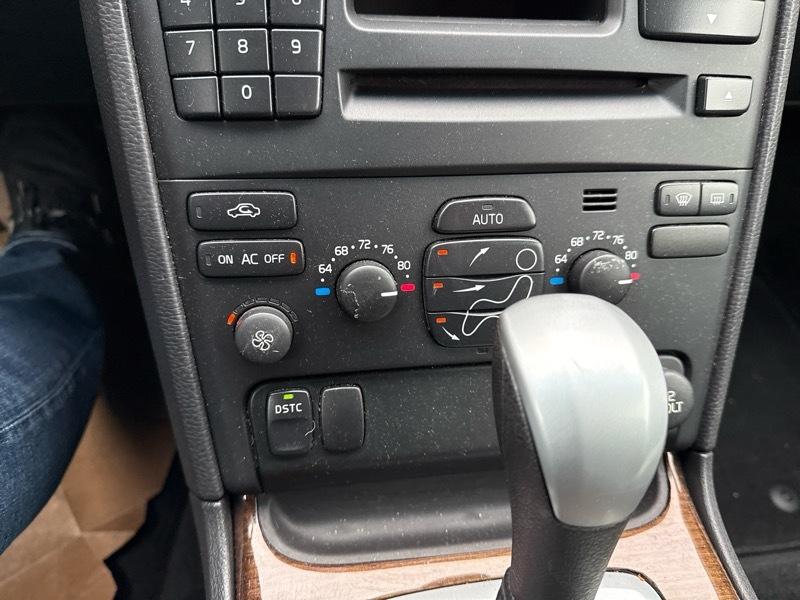 Volvo XC90 2.5T AWD 2005