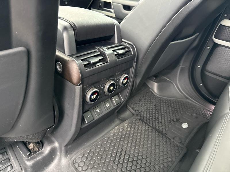 Land Rover Defender 110 X-Dynamic HSE 2022