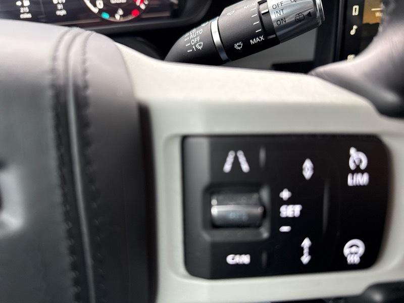 Land Rover Defender 110 X-Dynamic HSE 2022