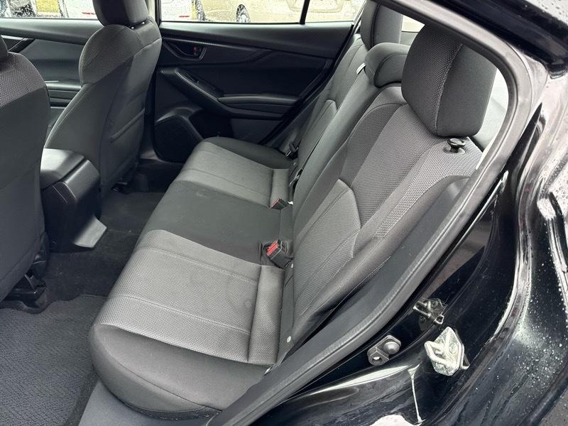 Subaru Impreza 2.0i Premium CVT 4-Door 2018