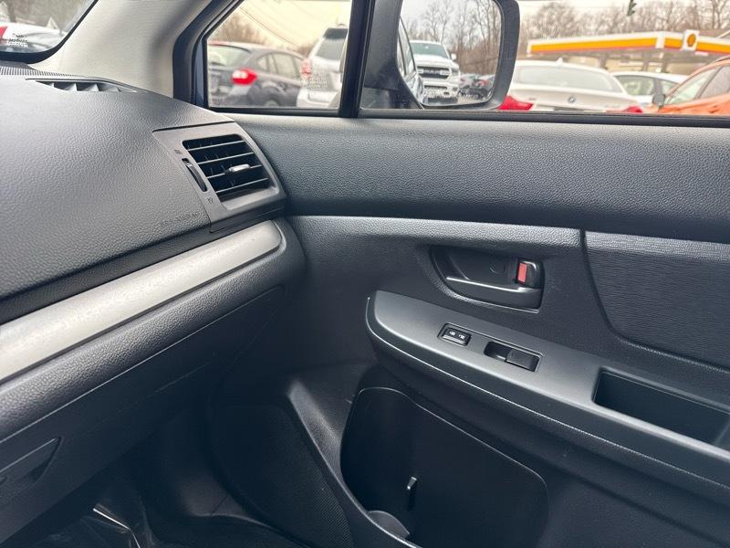 Subaru Impreza Base 5-Door 2014