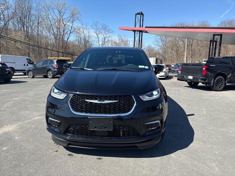 Chrysler Pacifica Select FWD 2025