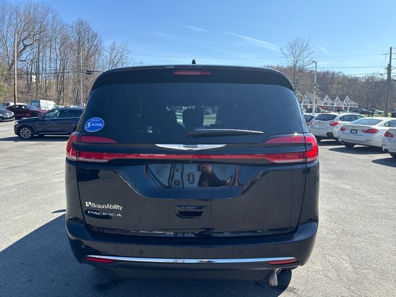 Chrysler Pacifica Select FWD 2025