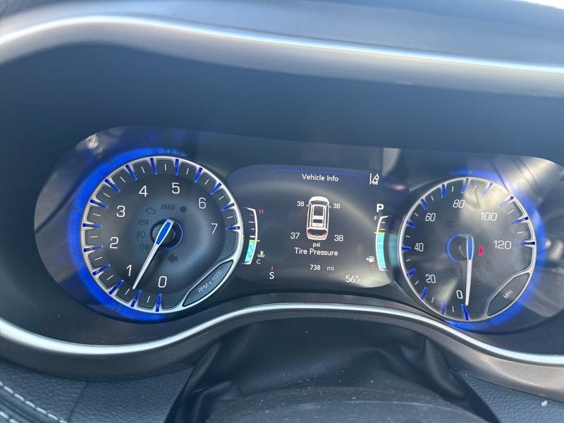 Chrysler Pacifica Select FWD 2025