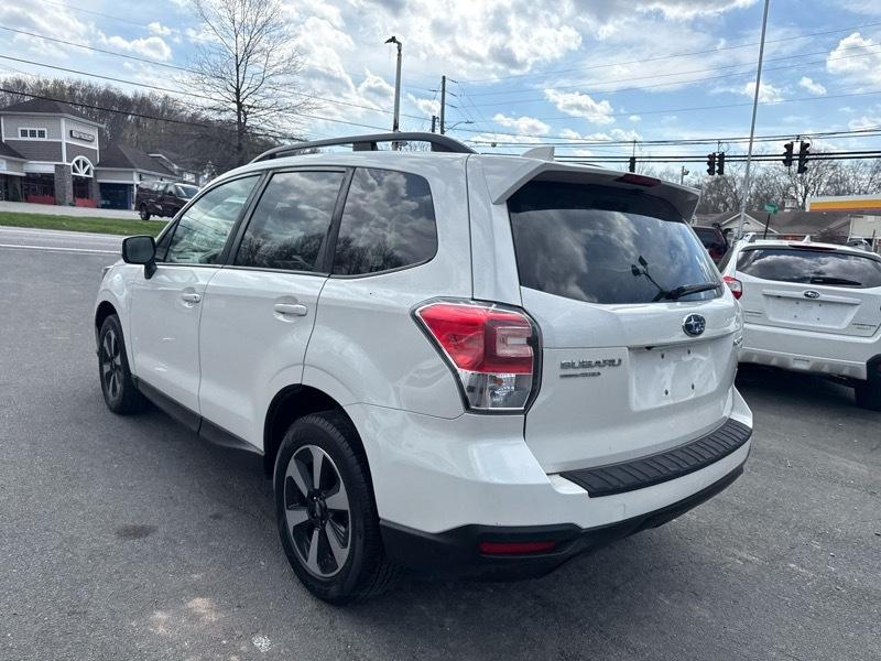 Subaru Forester 2.5i Premium PZEV CVT 2017