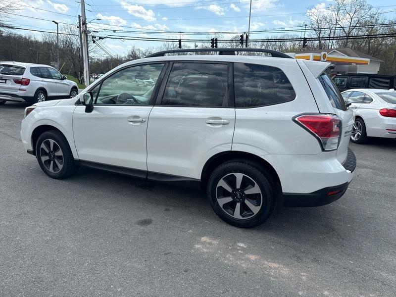 Subaru Forester 2.5i Premium PZEV CVT 2017