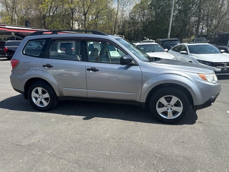 Subaru Forester 2.5X Touring 2011