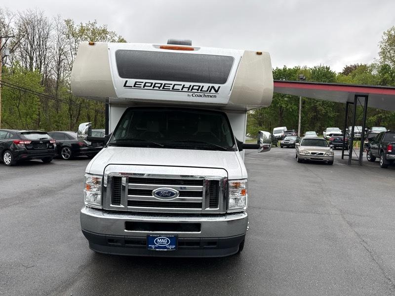 Ford Econoline E-450 2021