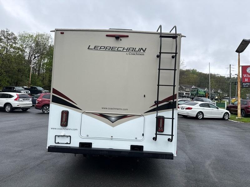 Ford Econoline E-450 2021