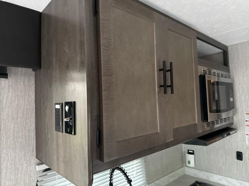 Ford Econoline E-450 2021