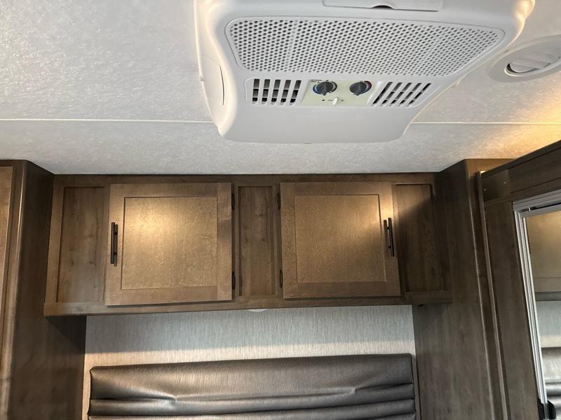 Ford Econoline E-450 2021