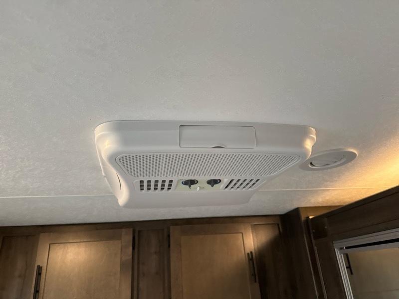 Ford Econoline E-450 2021