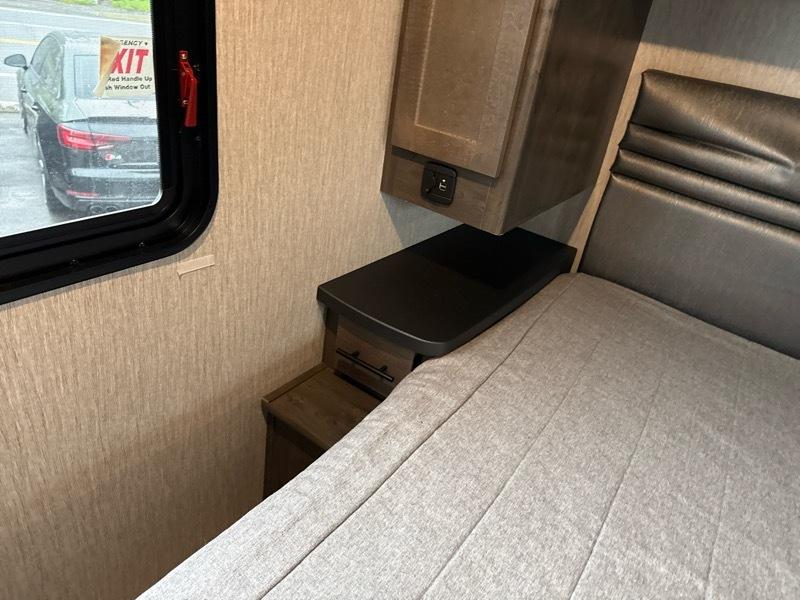 Ford Econoline E-450 2021