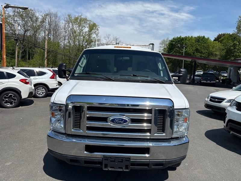 Ford Econoline E-350 Super Duty 2014
