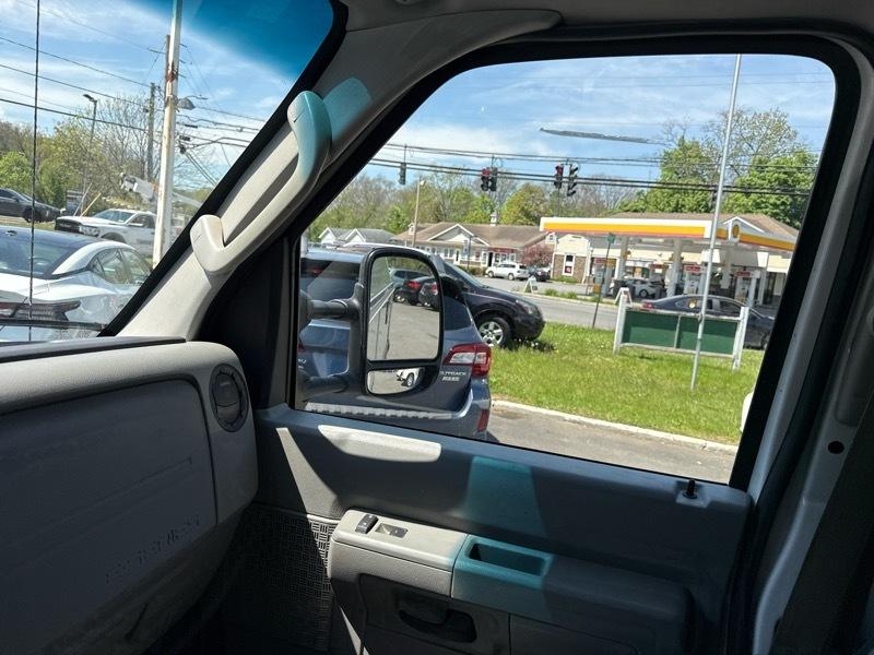 Ford Econoline E-350 Super Duty 2014