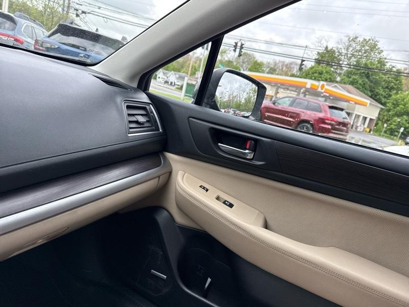 Subaru Legacy 2.5i Limited 2015