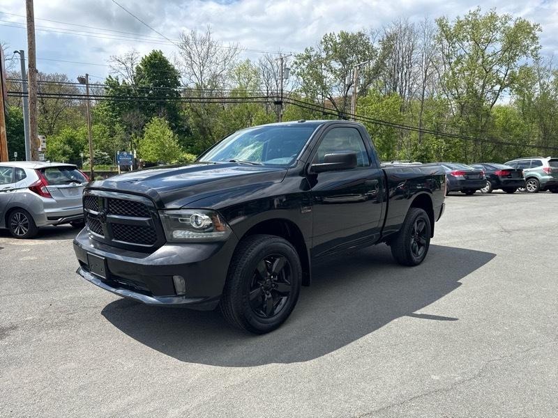 2014 RAM 1500 4WD Reg Cab 120.5" Express
