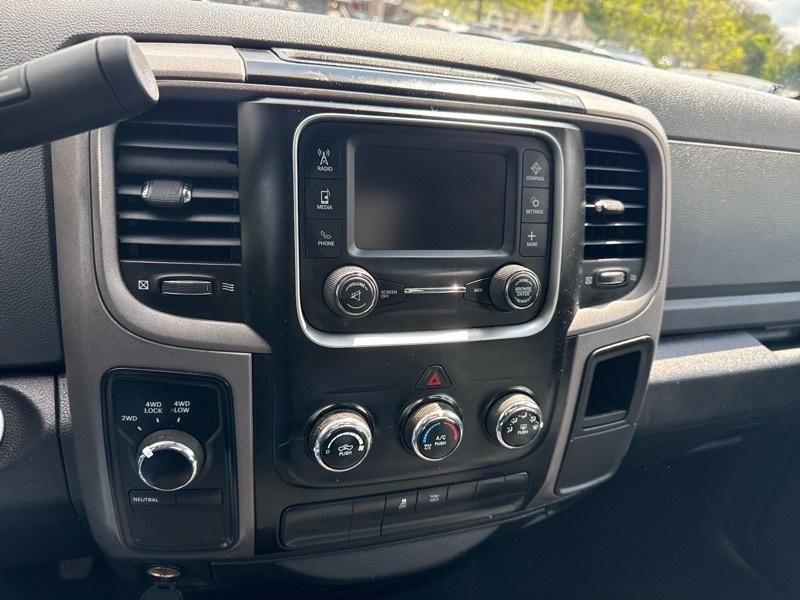 RAM 1500 4WD Reg Cab 120.5" Express 2014