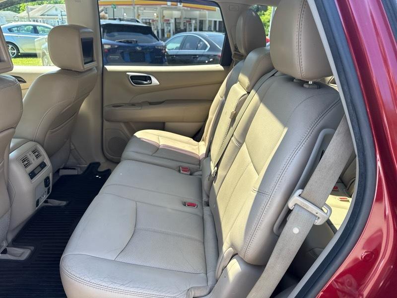 Nissan Pathfinder 4WD 4dr Platinum 2014