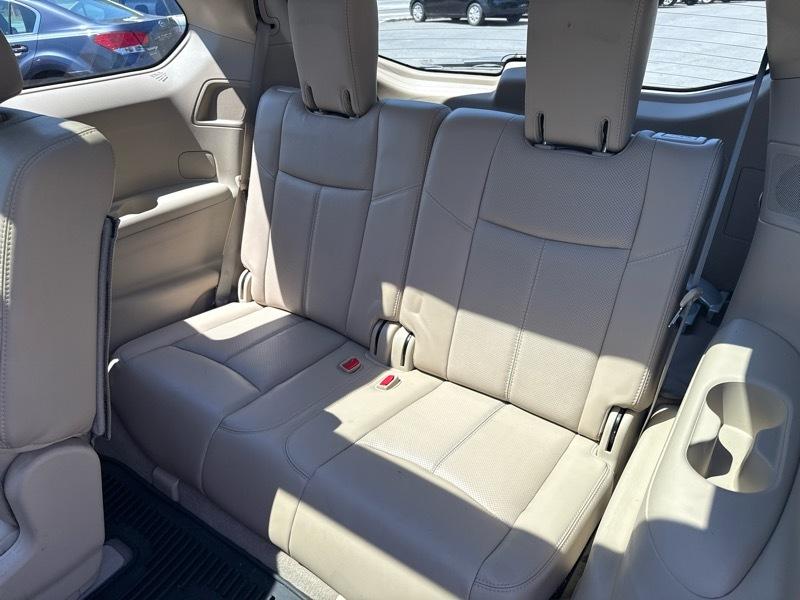 Nissan Pathfinder 4WD 4dr Platinum 2014