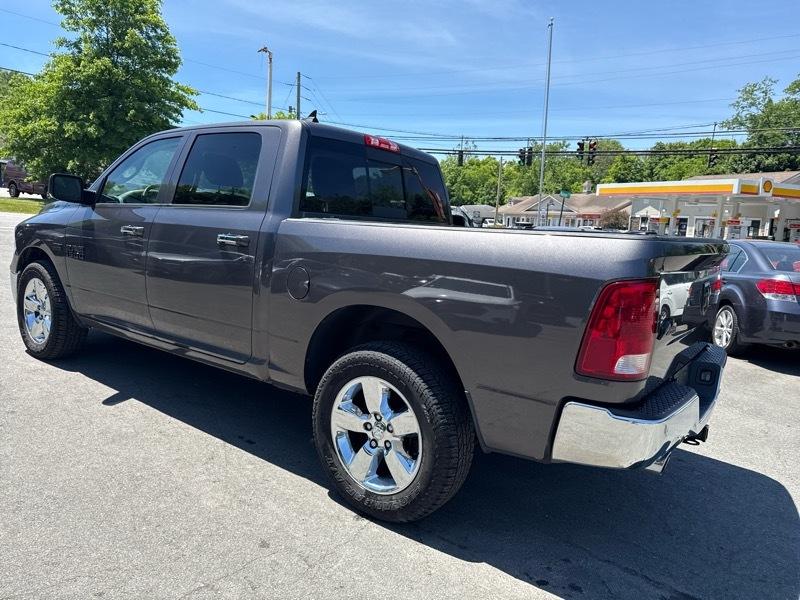 RAM 1500 4WD Crew Cab 149" Big Horn 2015