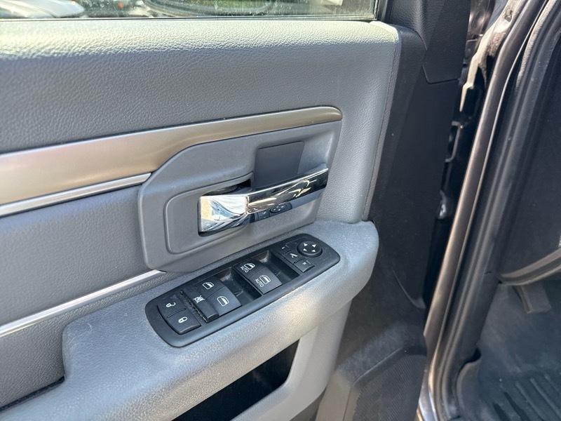 RAM 1500 4WD Crew Cab 149" Big Horn 2015