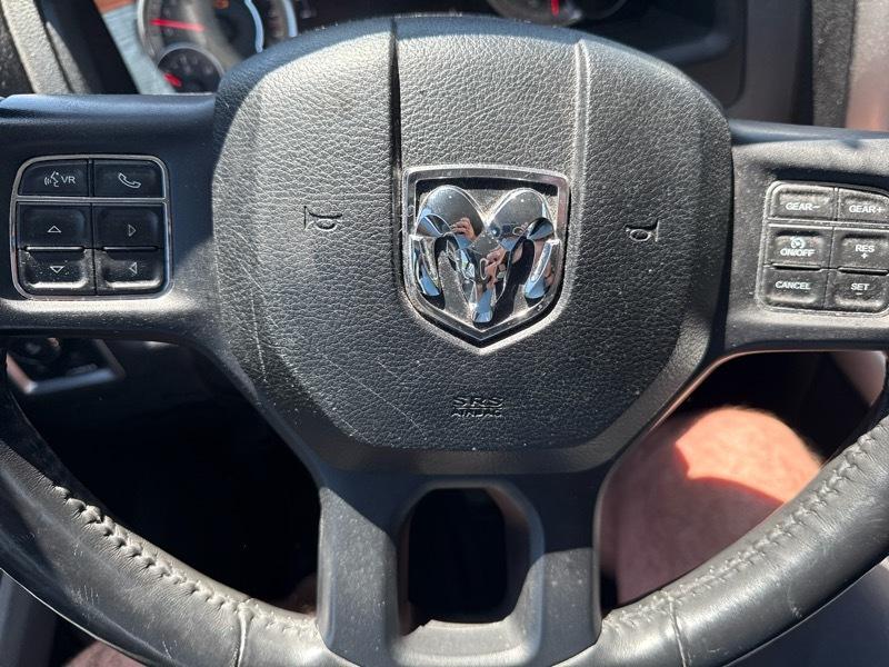 RAM 1500 4WD Crew Cab 149" Big Horn 2015