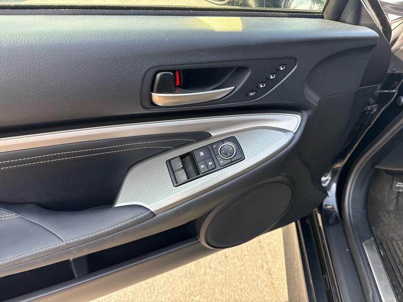 Lexus RC 300 AWD 2018