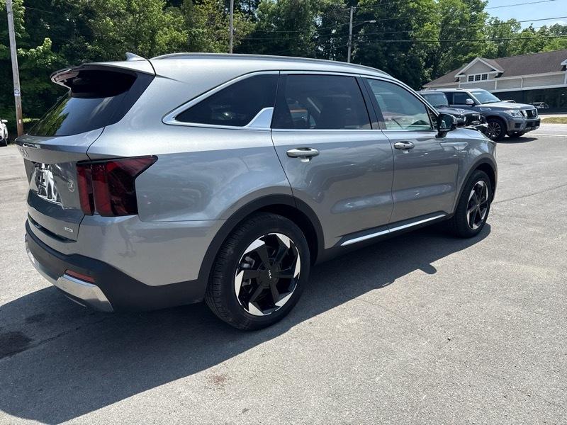 Kia Sorento Hybrid EX AWD 2025