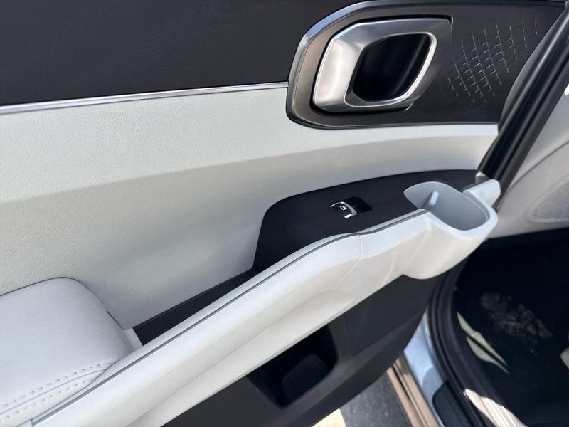 Kia Sorento Hybrid EX AWD 2025