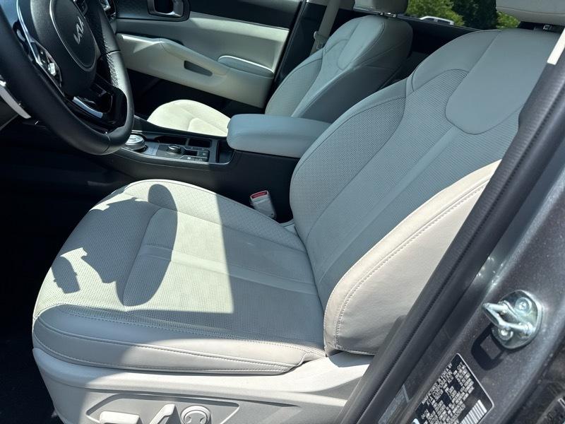 Kia Sorento Hybrid EX AWD 2025