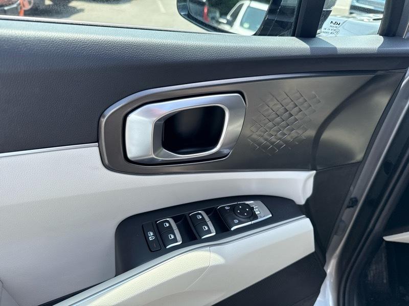 Kia Sorento Hybrid EX AWD 2025