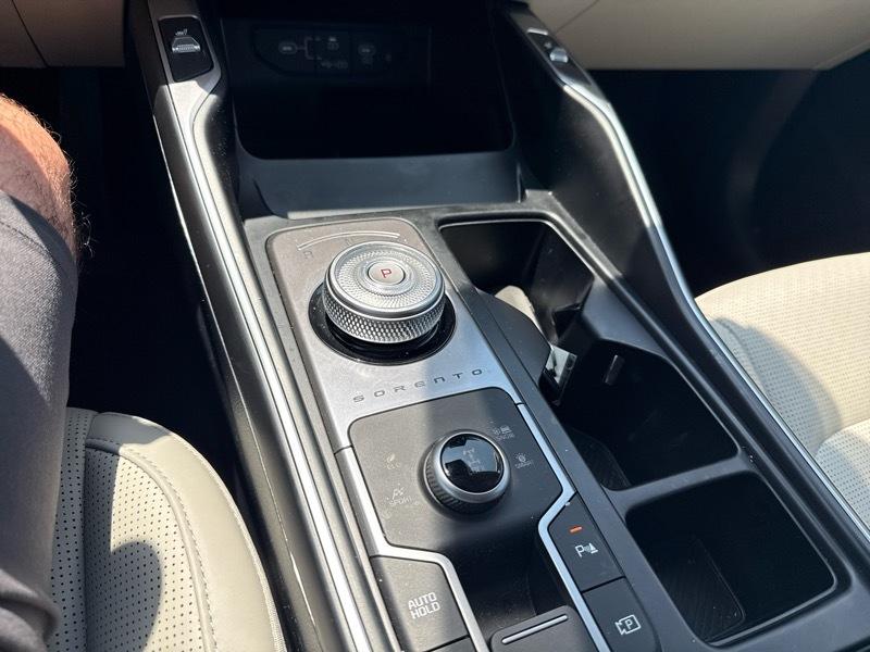 Kia Sorento Hybrid EX AWD 2025