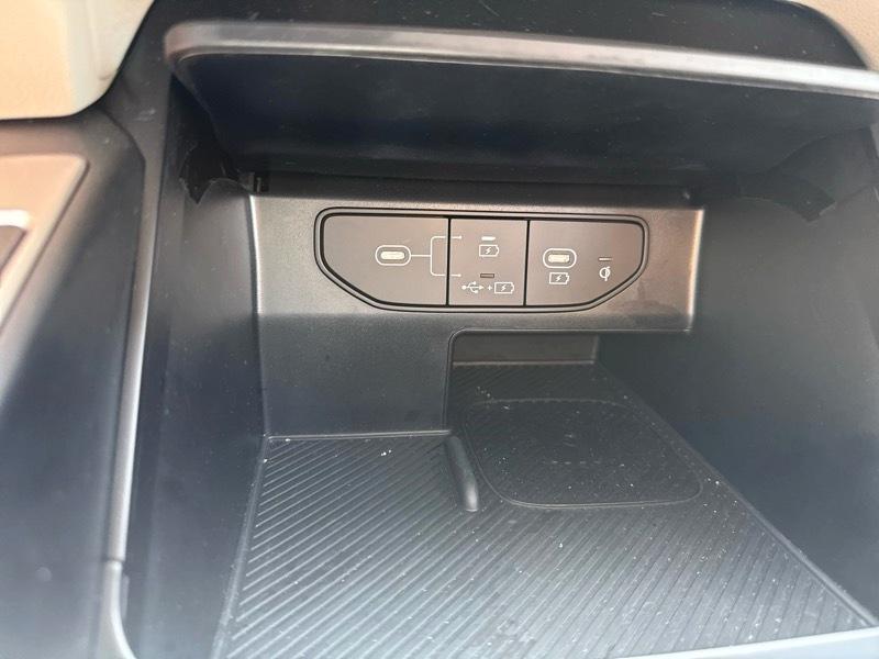 Kia Sorento Hybrid EX AWD 2025