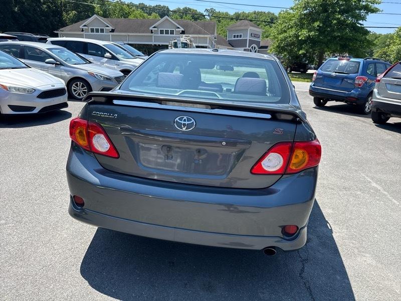 Toyota Corolla 4dr Sdn Auto (Natl) 2010