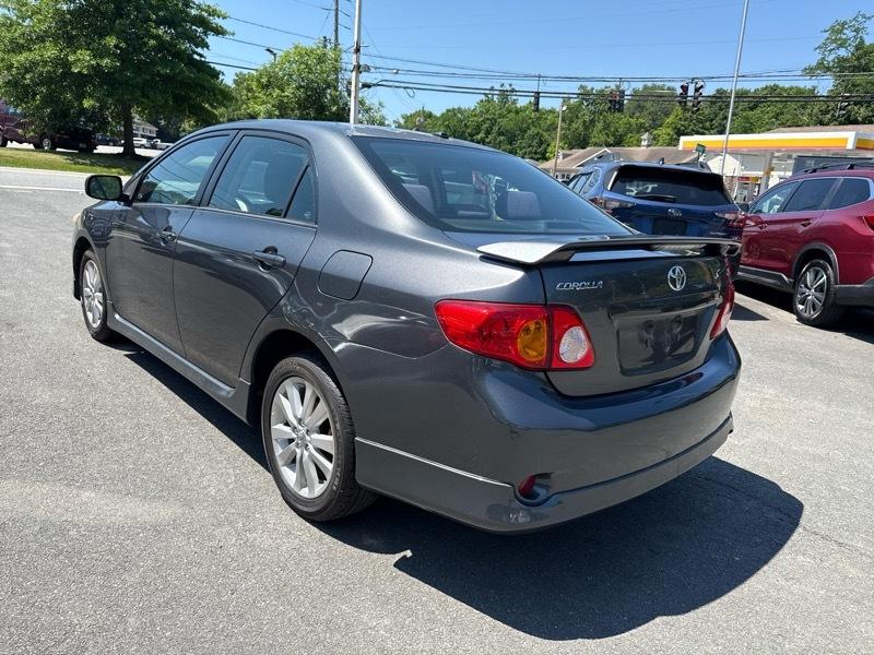 Toyota Corolla 4dr Sdn Auto (Natl) 2010