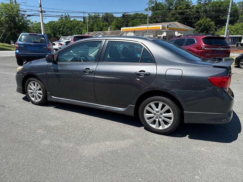 Toyota Corolla 4dr Sdn Auto (Natl) 2010