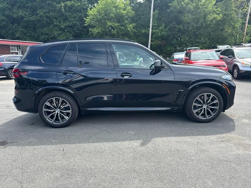 BMW X5 M60i 2024