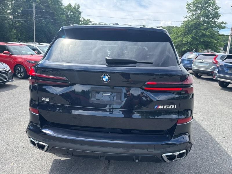 BMW X5 M60i 2024
