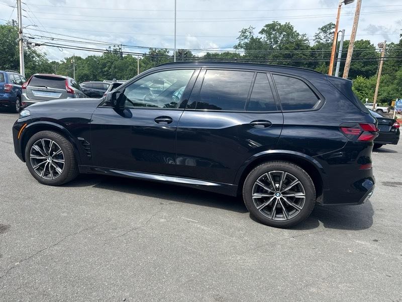 BMW X5 M60i 2024