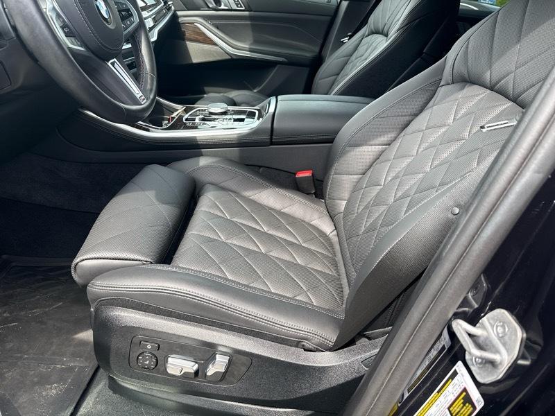 BMW X5 M60i 2024