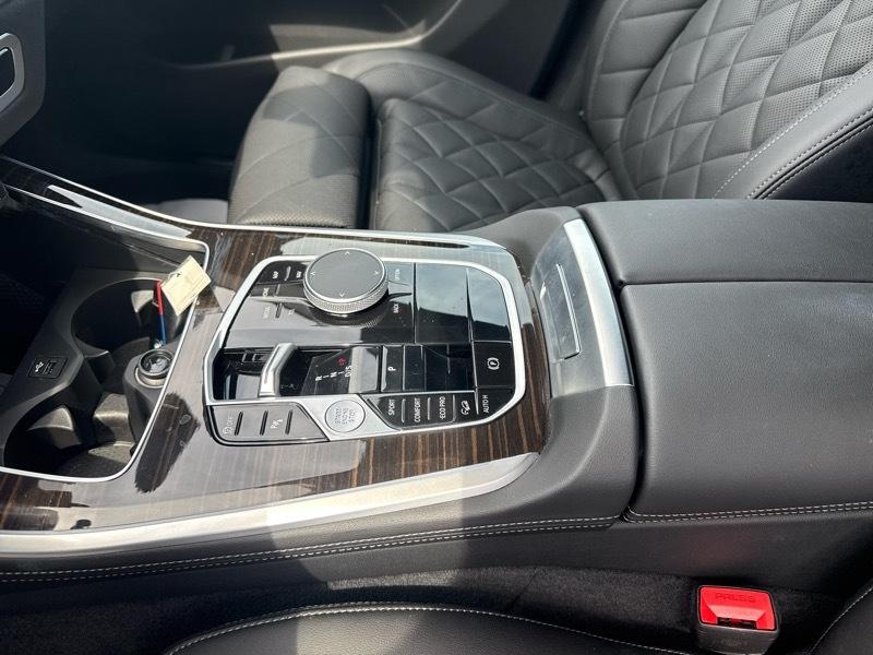 BMW X5 M60i 2024