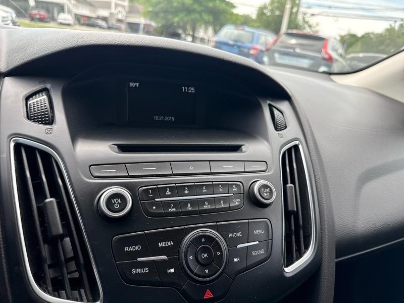 Ford Focus SE Hatch 2016