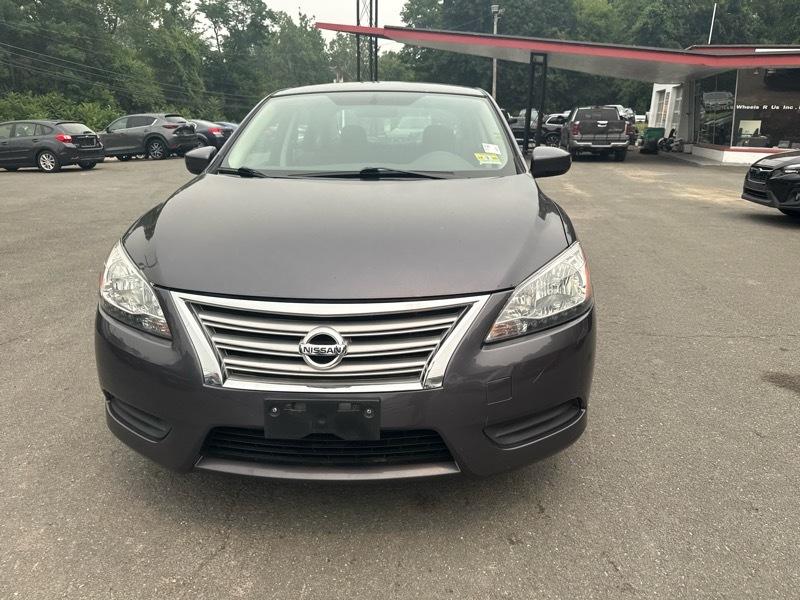 Nissan Sentra 4-Door Sedan 2015