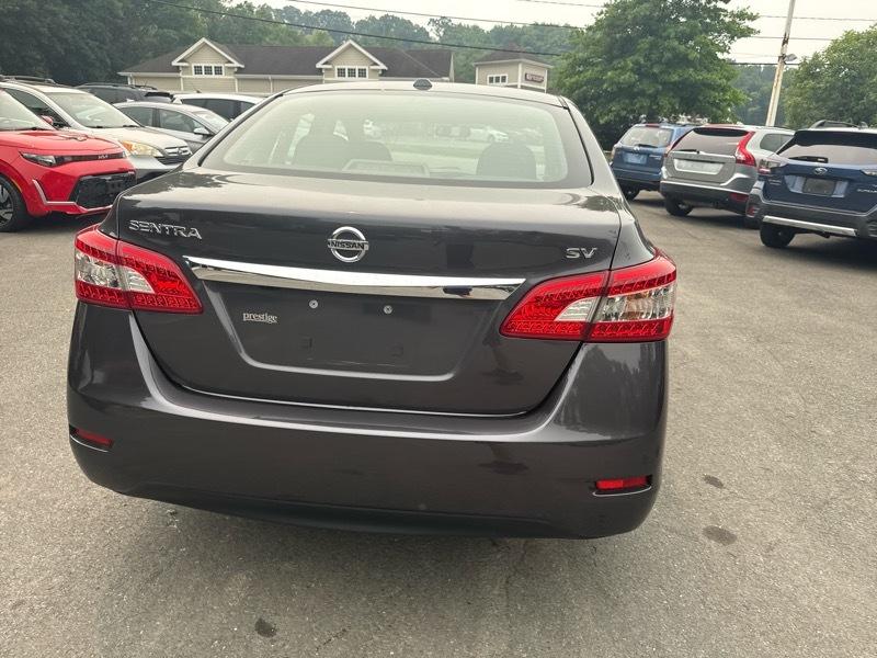 Nissan Sentra 4-Door Sedan 2015