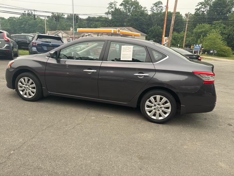 Nissan Sentra 4-Door Sedan 2015