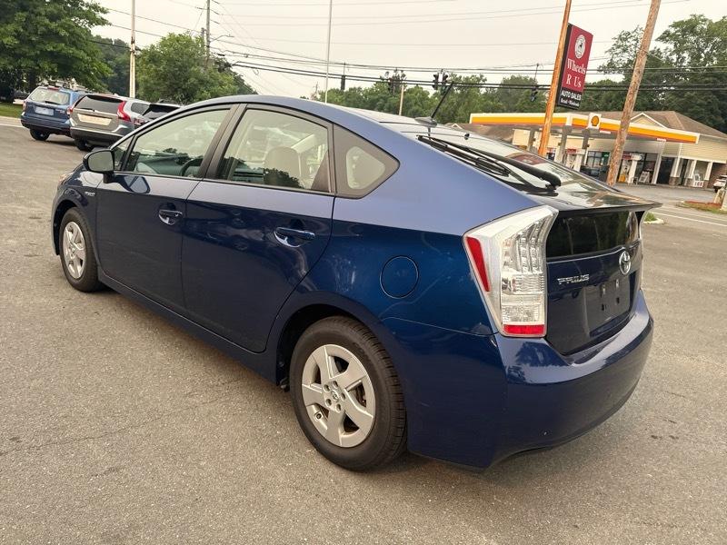 Toyota Prius Prius V 2010