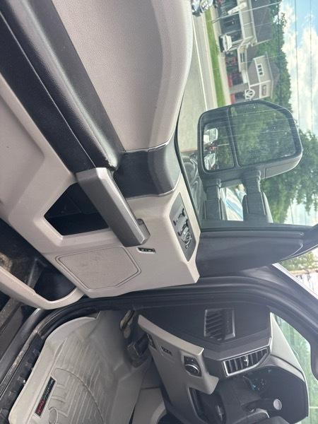 Ford F-250 SD XLT SuperCab Long Bed 4WD 2017