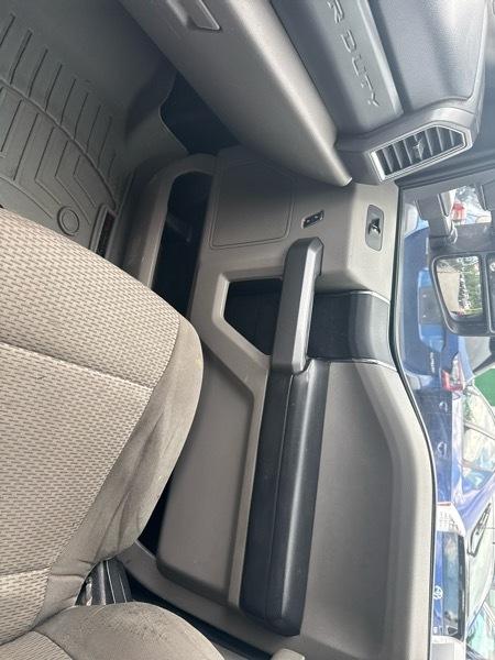Ford F-250 SD XLT SuperCab Long Bed 4WD 2017